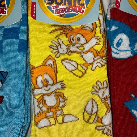 2/$35 SEGA Sonic the Hedgehog Tails Crew Socks W5-10 M5-8 character socks Gamer - Picture 4 of 6